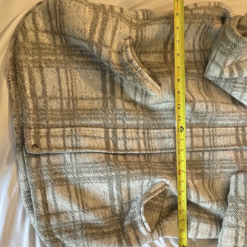 Steve Madden Women's Gray Plaid Collared Zip/Snap Jacket w/ Pockets M - Picture 6 of 13
